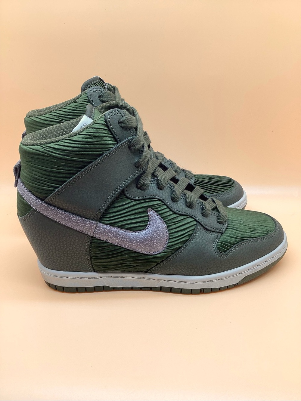 🔥 Nike Dunk Sky High Carbon Green Steel wedge sneakers. LIKE NEW! Size 7.5